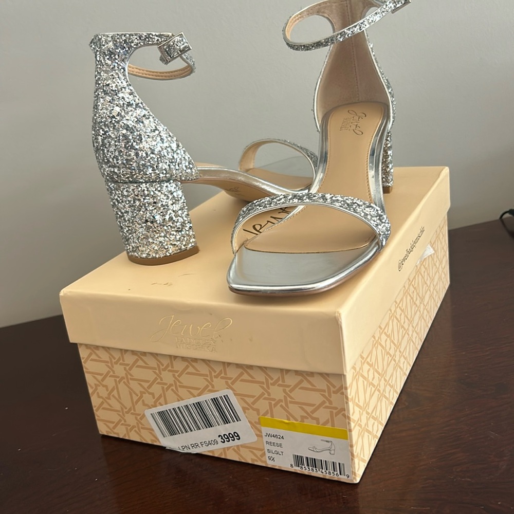 Jewel Bagley, Mishka, Reese slingback size 9 1/2